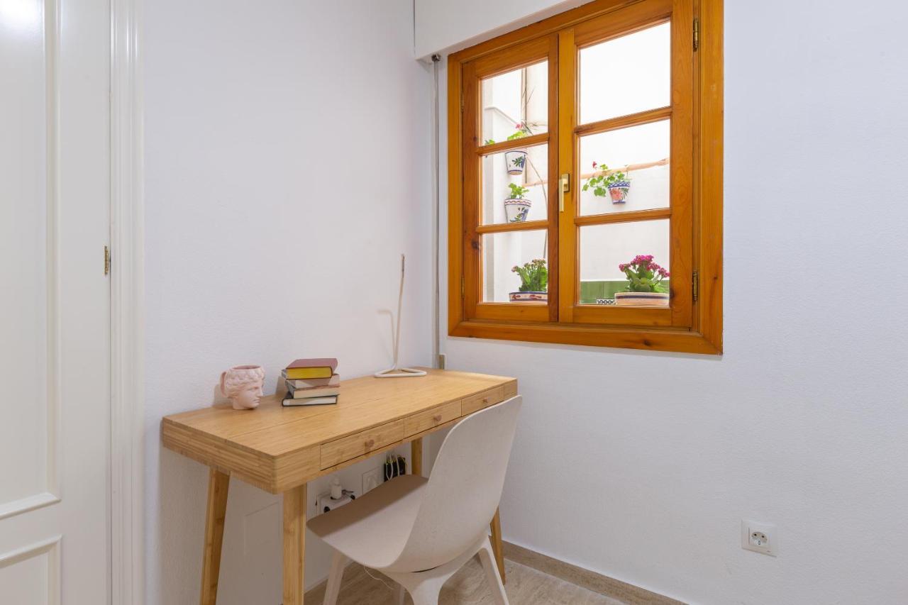 Bright Apartment With Patio And Balconies In The Center Málaga Exterior foto